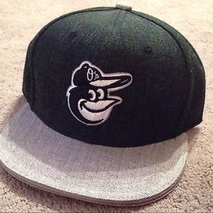 Oriole's hat